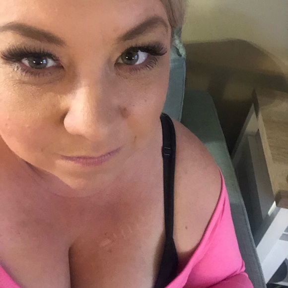 Meet your Posher, Kim - Picture 1 of 1